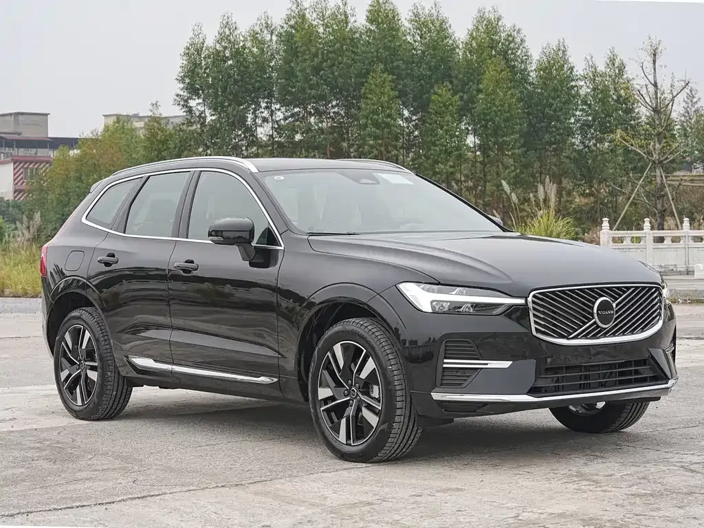 Volvo XC60 — фото 3