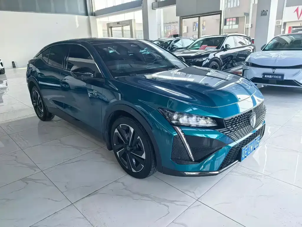 Peugeot 408X 2023 из CN, фото 3