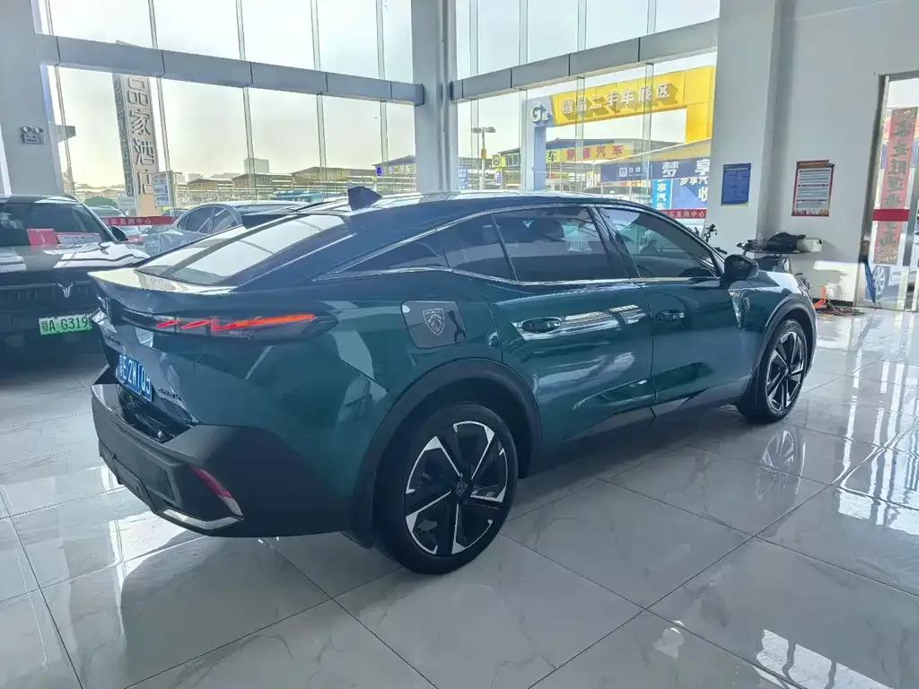 Peugeot 408X 2023 из CN, фото 4