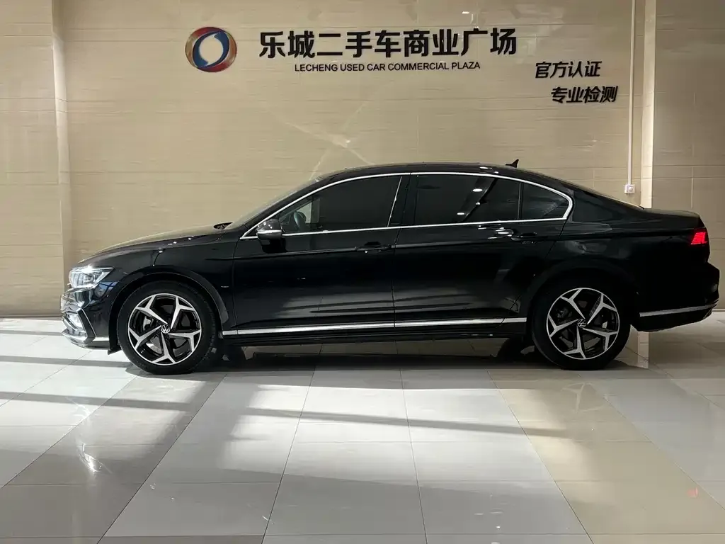 Volkswagen Magotan 2023 из CN, фото 4