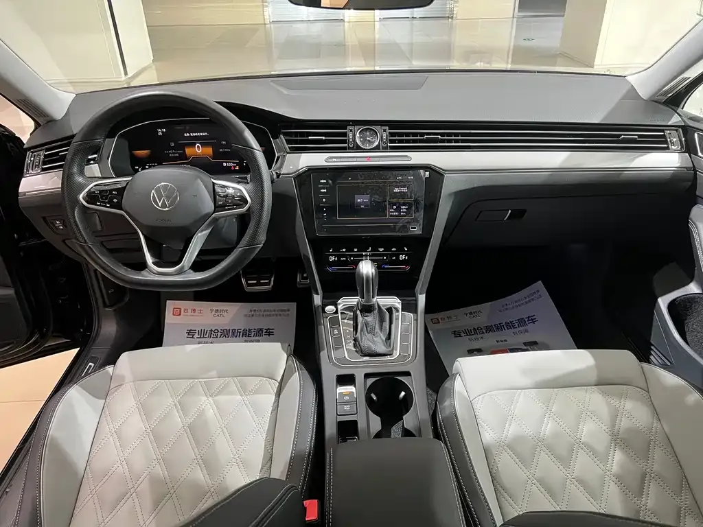 Volkswagen Magotan 2023 из CN, фото 9