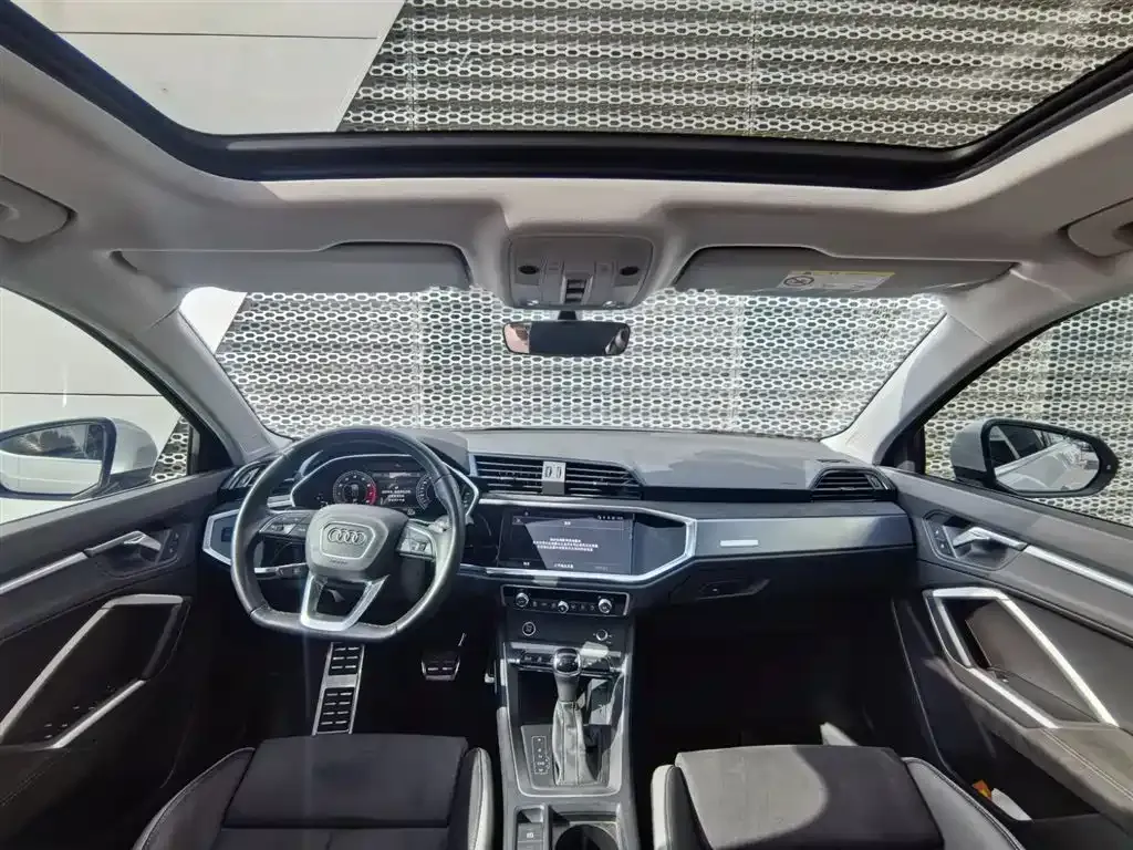Audi Q3 2023 из CN, фото 7