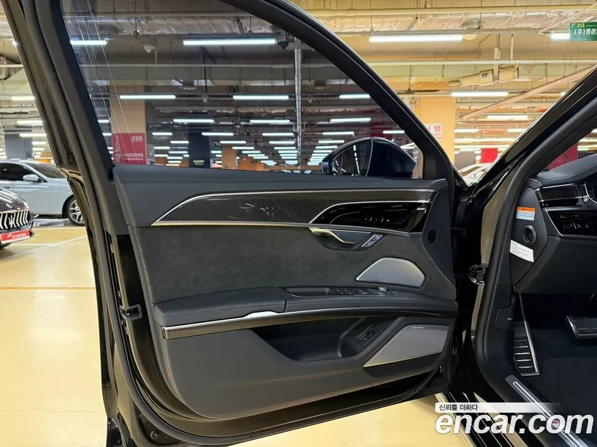 Audi S8 2021 из KR, фото 10