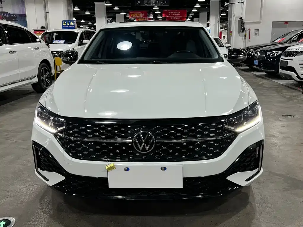 Volkswagen Lavida 2023 из CN, фото 1