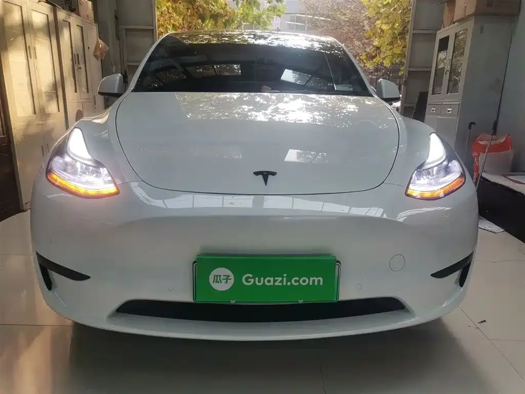 Tesla Model Y 2024 из CN, фото 3