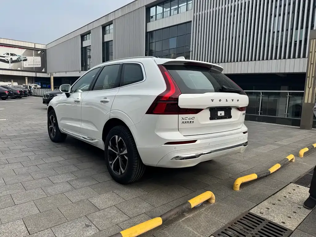 Volvo XC60 2025 из CN, фото 10
