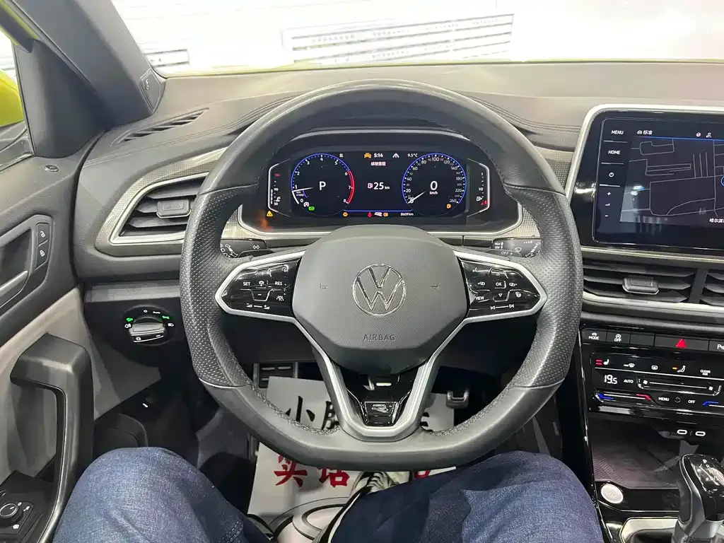 Volkswagen T-Roc 2023 из CN, фото 10