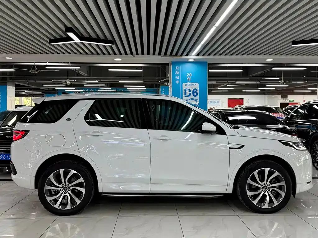 Land Rover Discovery Sport Hybrid 2023 из CN, фото 4