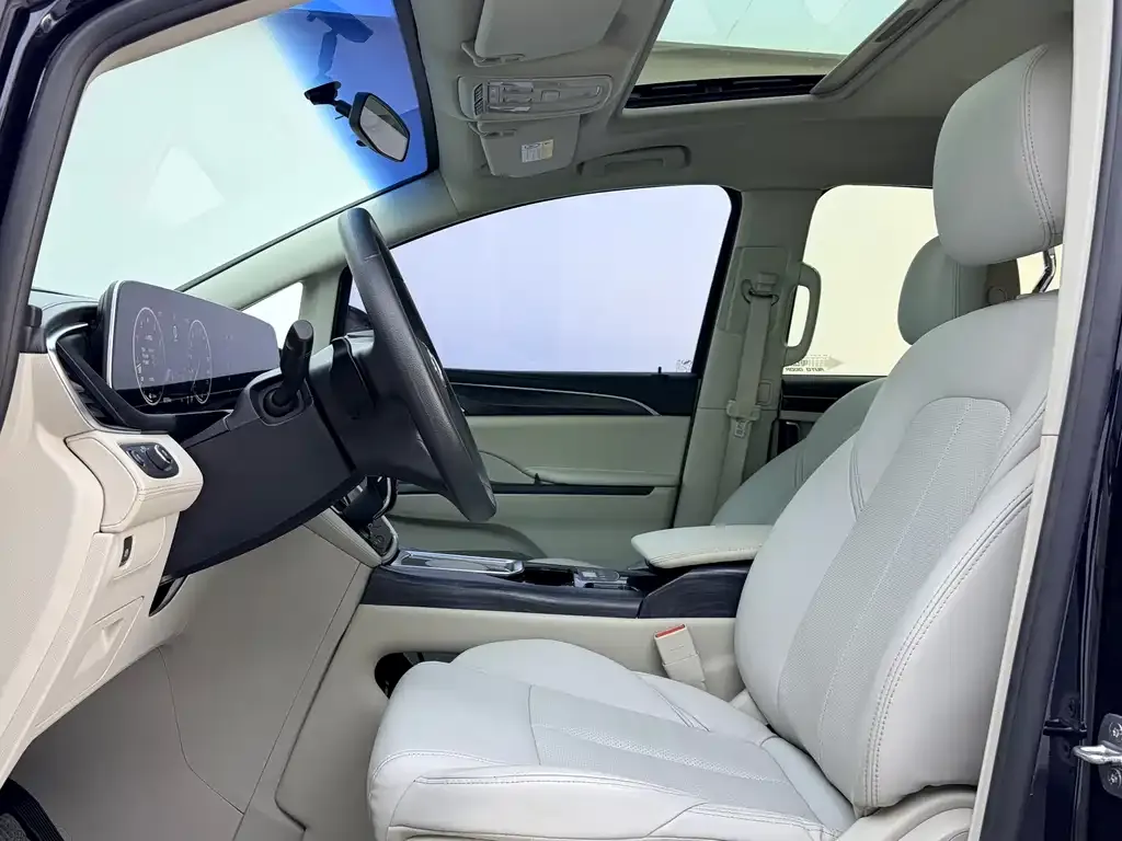 Buick GL8 2023 из CN, фото 8