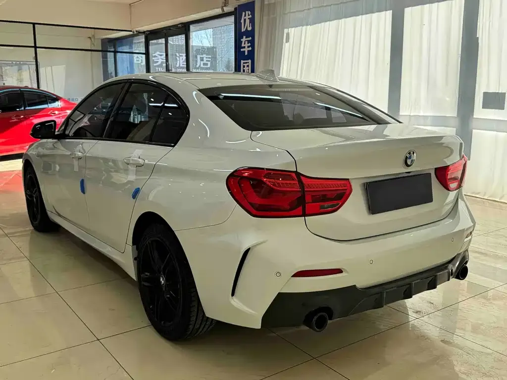 BMW 1 Series 2021 из CN, фото 4