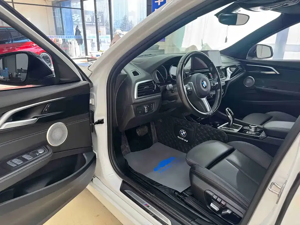 BMW 1 Series 2021 из CN, фото 7