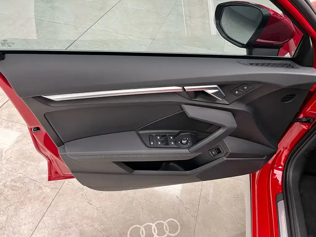 Audi A3 — фото 9