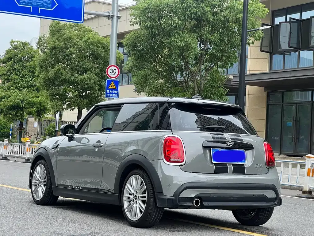 MINI Cooper (3-door) 2022 из CN, фото 6