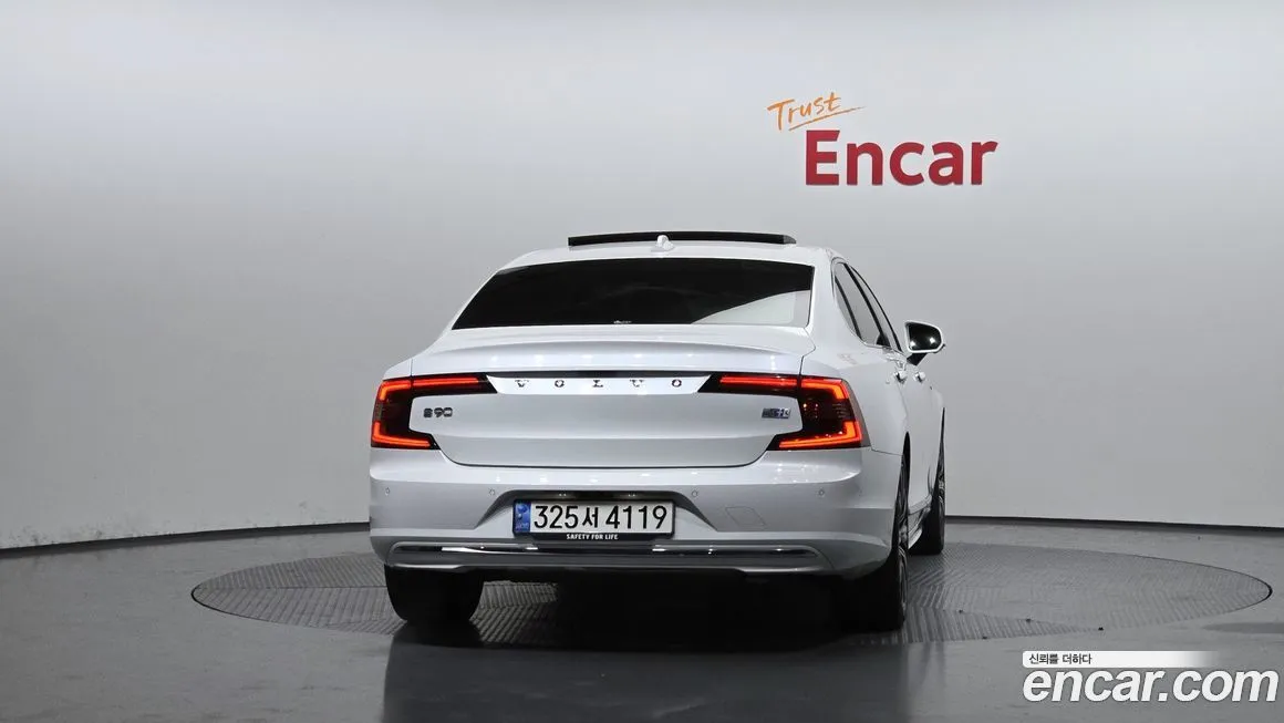 Volvo S90 2023 из KR, фото 4