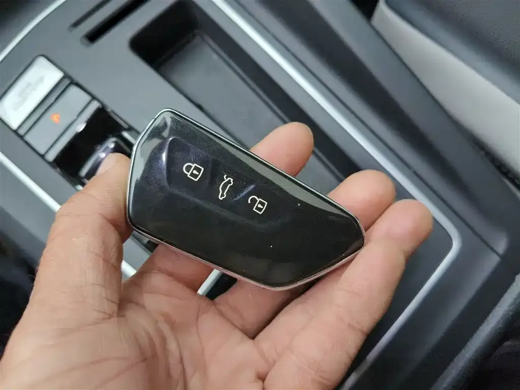 Volkswagen Golf 2021 из CN, фото 8