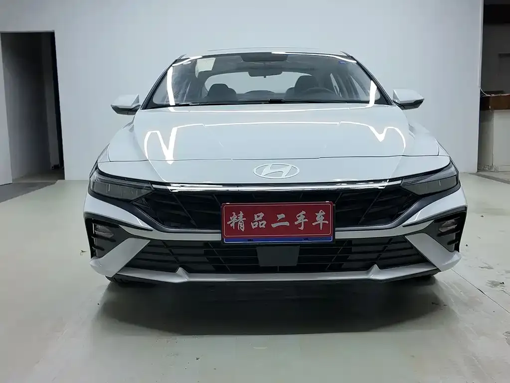 Hyundai Elantra 2025 из CN, фото 2