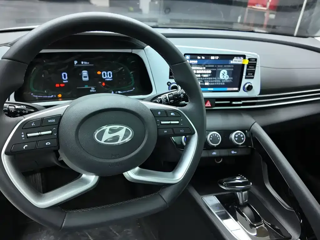 Hyundai Elantra 2025 из CN, фото 5