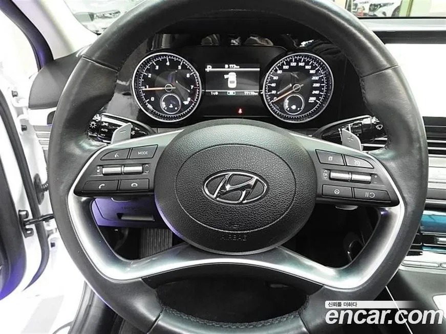 Hyundai Grandeur — фото 10