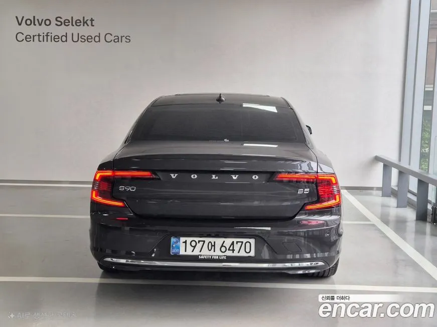 Volvo S90 2024 из KR, фото 3