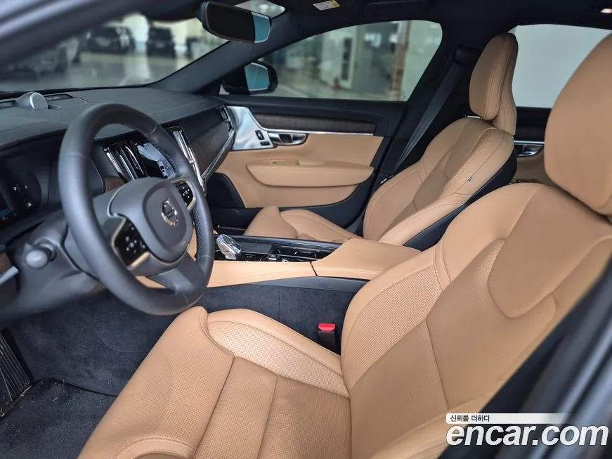 Volvo S90 2024 из KR, фото 9