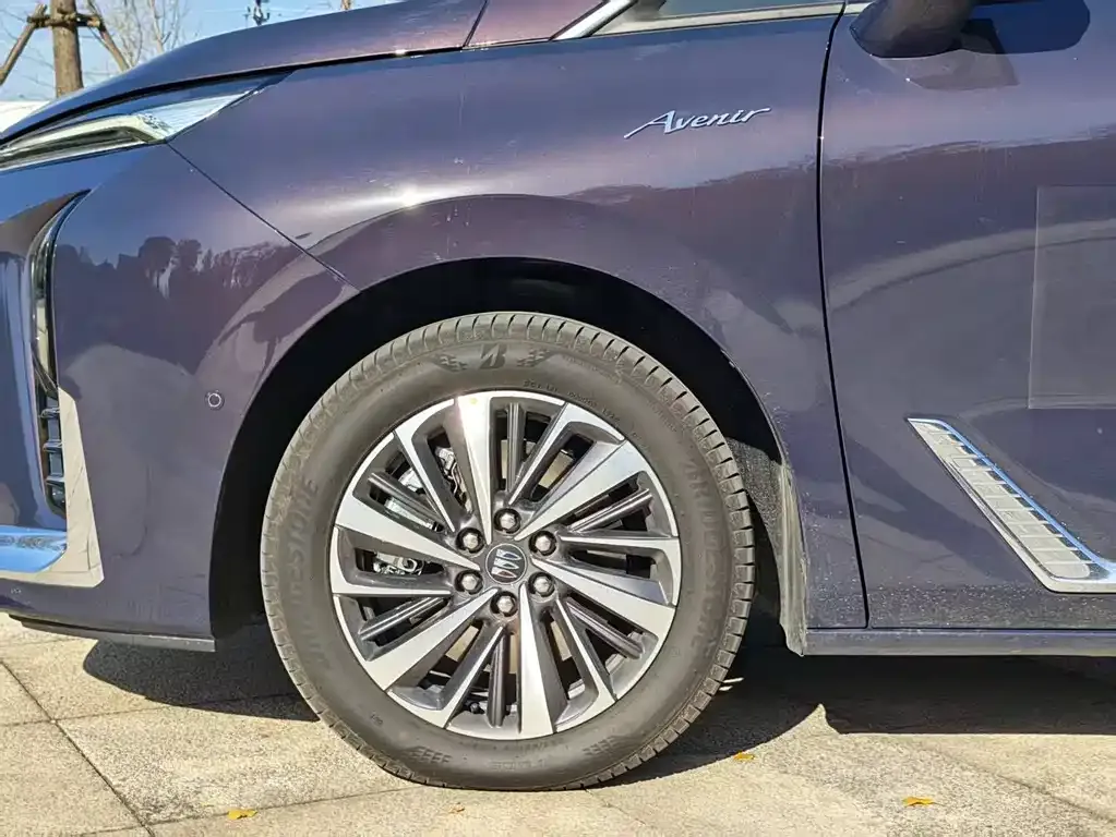 Buick GL8 Hybrid 2025 из CN, фото 10