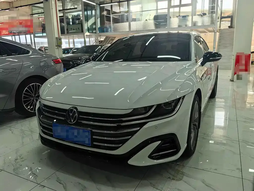 Volkswagen CC 2024 из CN, фото 1