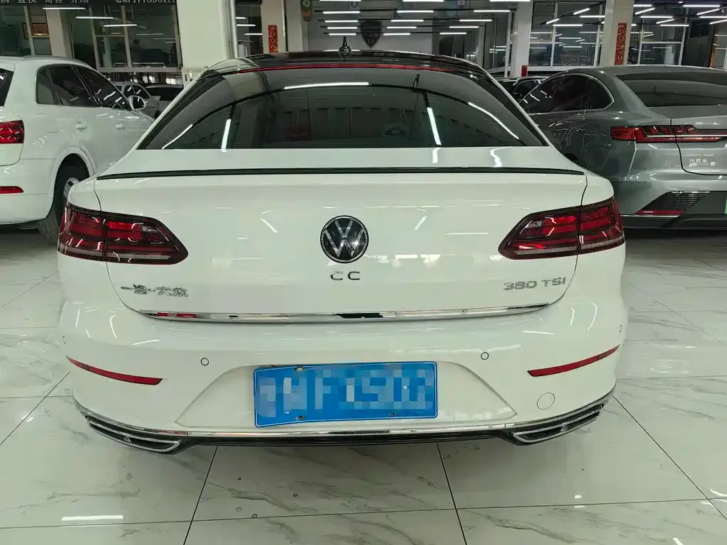 Volkswagen CC 2024 из CN, фото 5