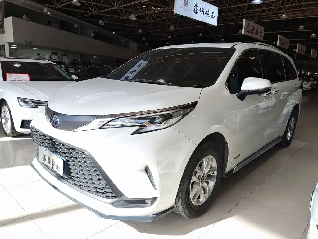 Toyota Granvia 2024 из CN, фото 1