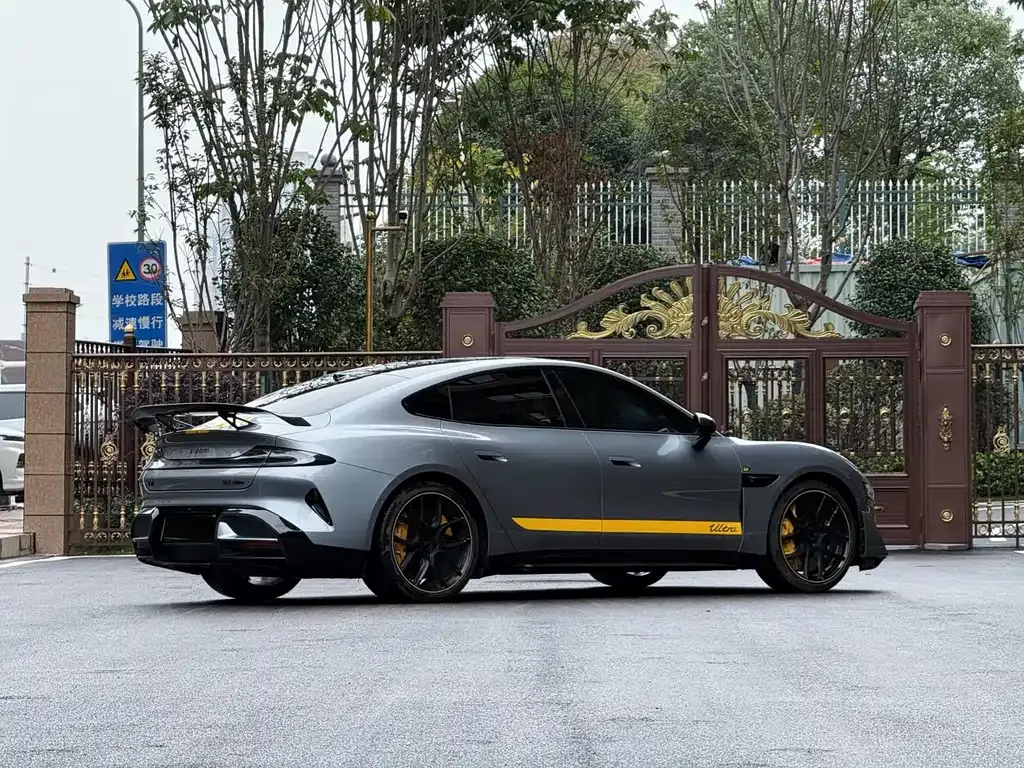 Xiaomi SU7 Ultra 2025 из CN, фото 4