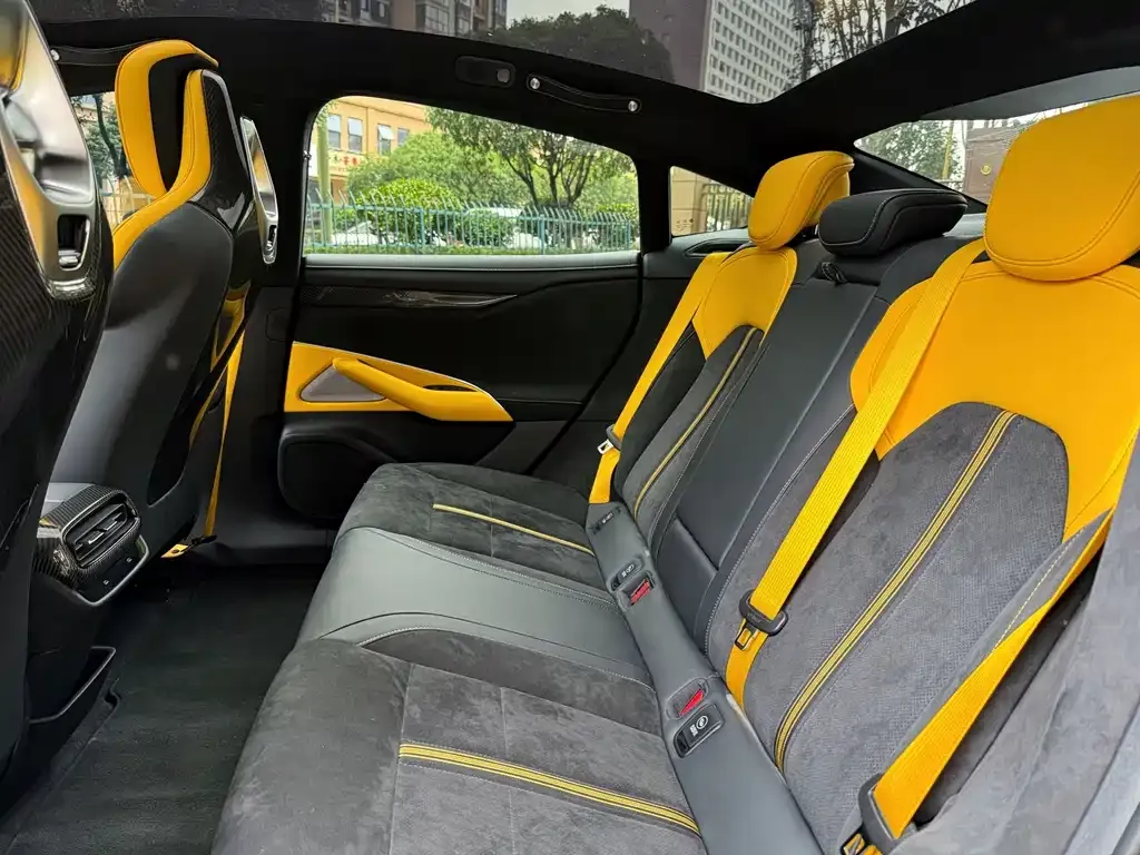 Xiaomi SU7 Ultra 2025 из CN, фото 8