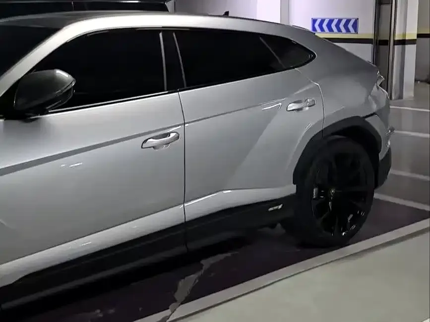 Lamborghini Urus 2024 из CN, фото 5