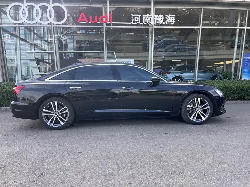 Audi A6L 2022 из CN, фото 3