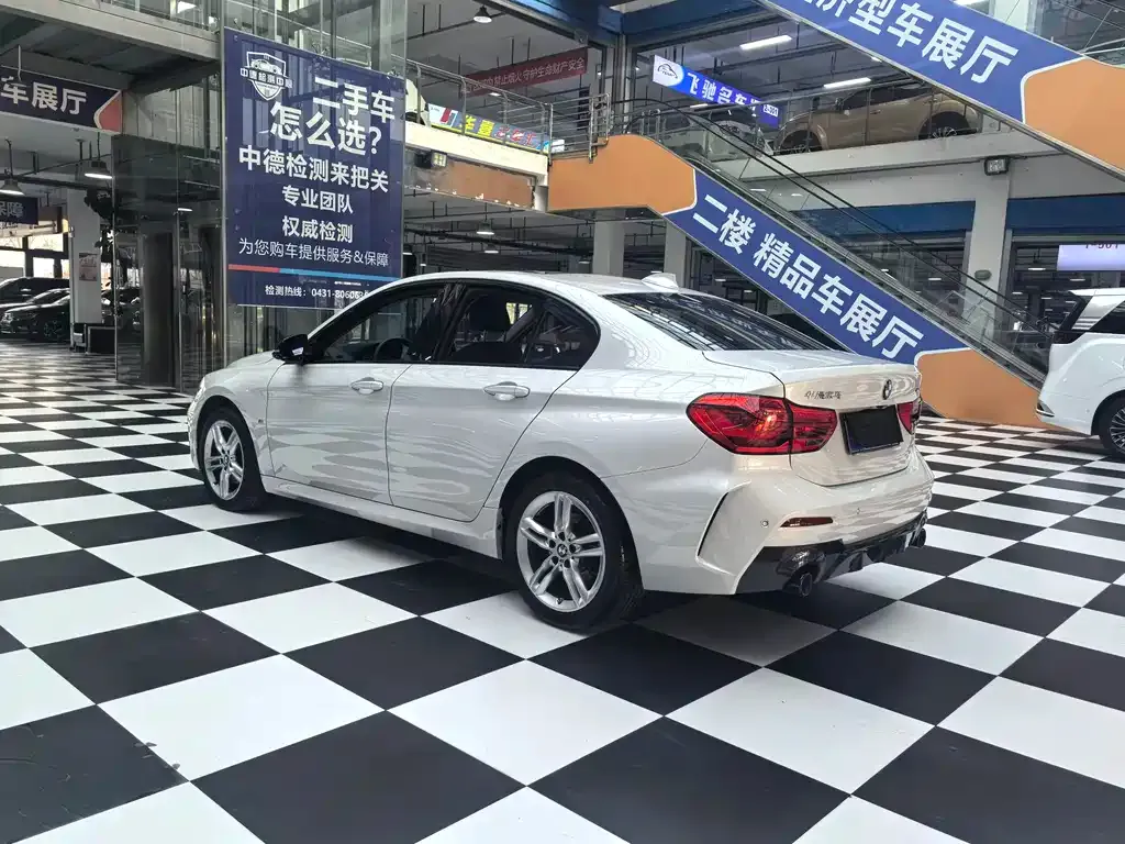 BMW 1 Series 2022 из CN, фото 7