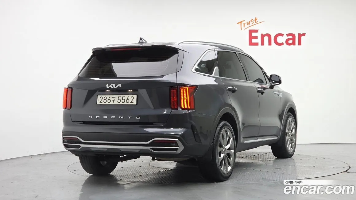 Kia Sorento — фото 4