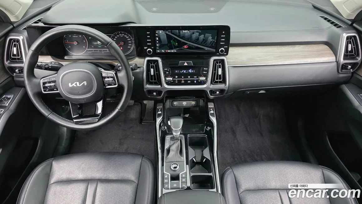 Kia Sorento — фото 7