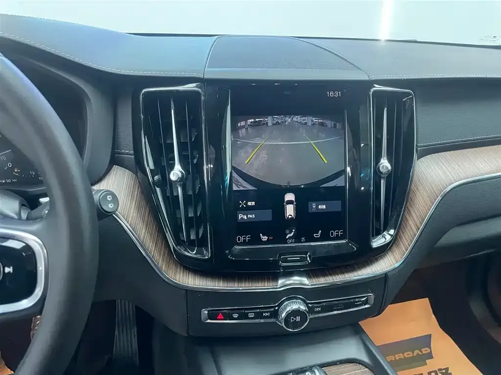 Volvo XC60 2021 из CN, фото 10