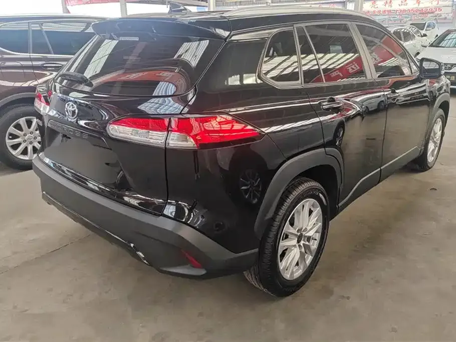 Toyota Corolla Cross 2024 из CN, фото 3