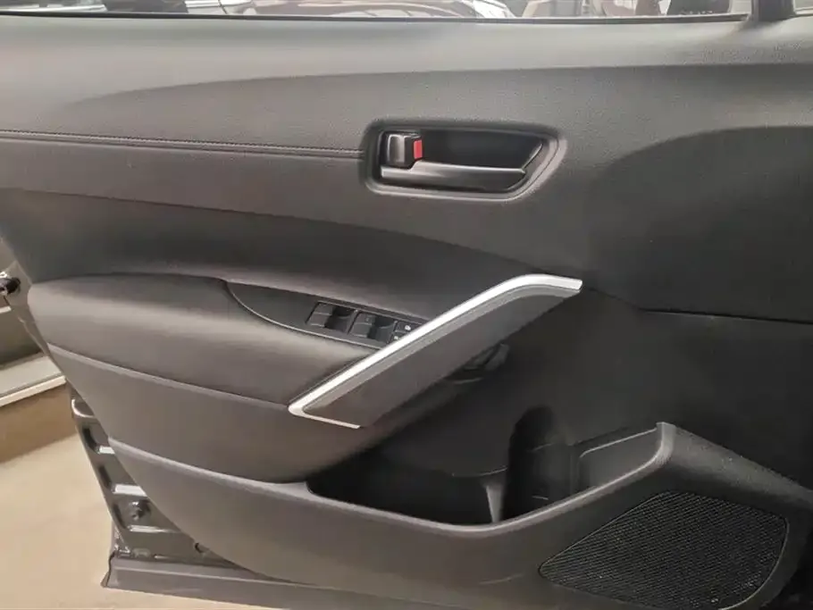Toyota Corolla Cross 2024 из CN, фото 7