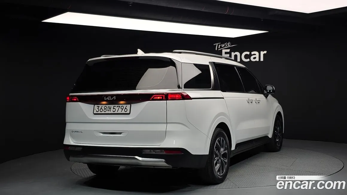 Kia Carnival — фото 2