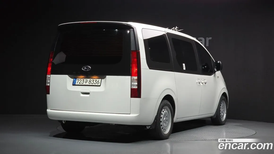 Hyundai Staria — фото 2