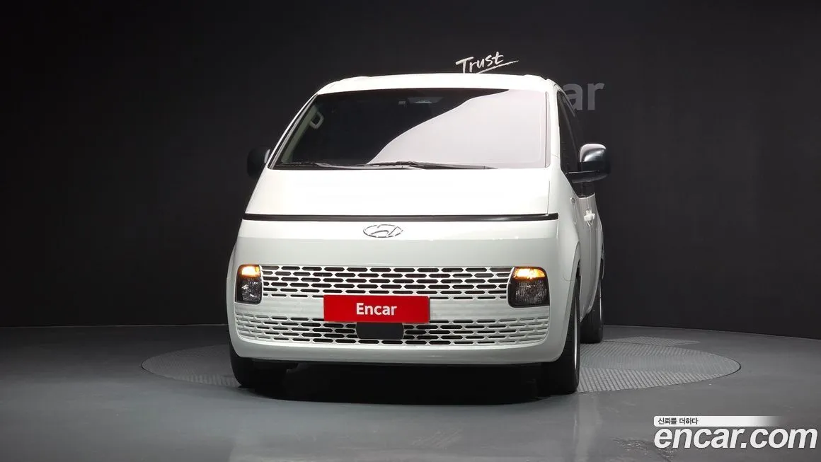 Hyundai Staria — фото 3