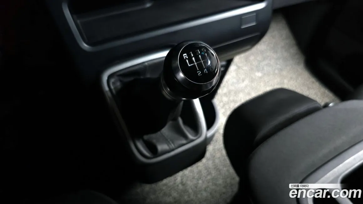 Hyundai Staria — фото 9