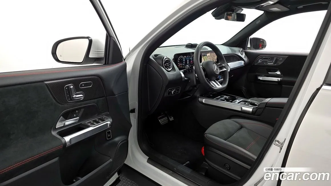 Mercedes-Benz GLB-Class — фото 10