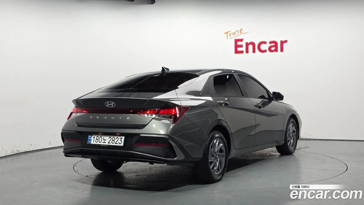 Hyundai AVANTE — фото 2