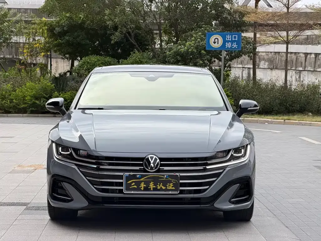 Volkswagen CC 2022 из CN, фото 2