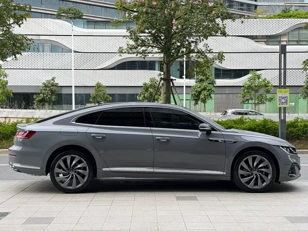 Volkswagen CC 2022 из CN, фото 7