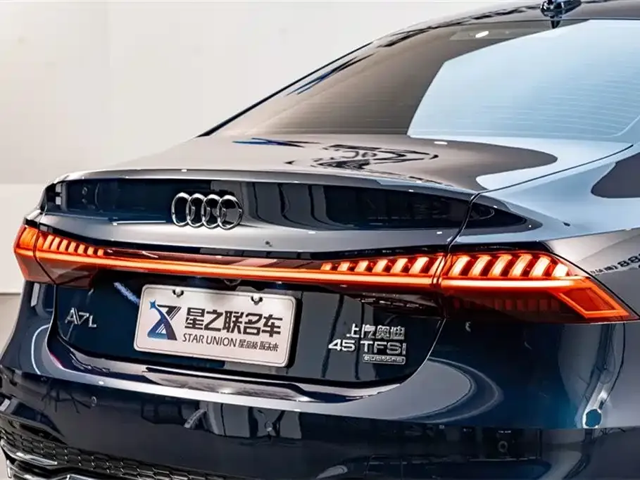 Audi A7L 2024 из CN, фото 10