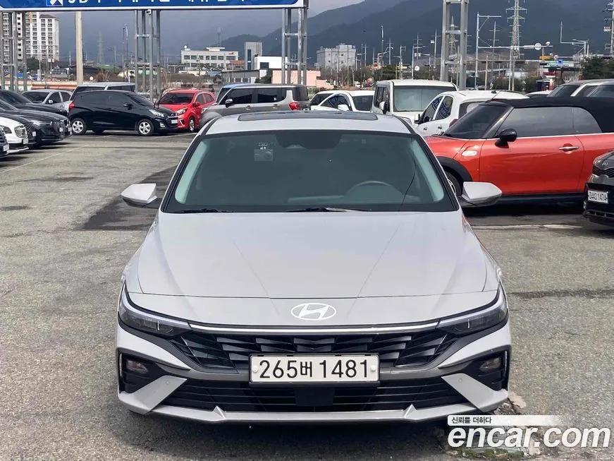 Hyundai AVANTE — фото 1