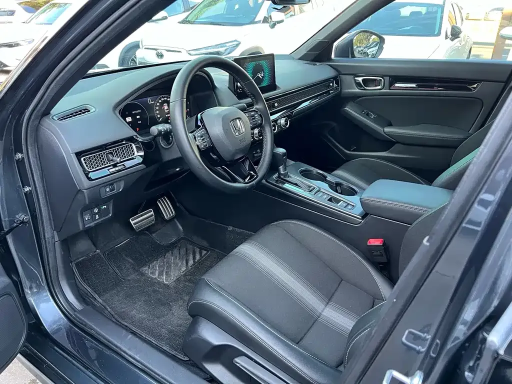 Honda Civic 2023 из CN, фото 3
