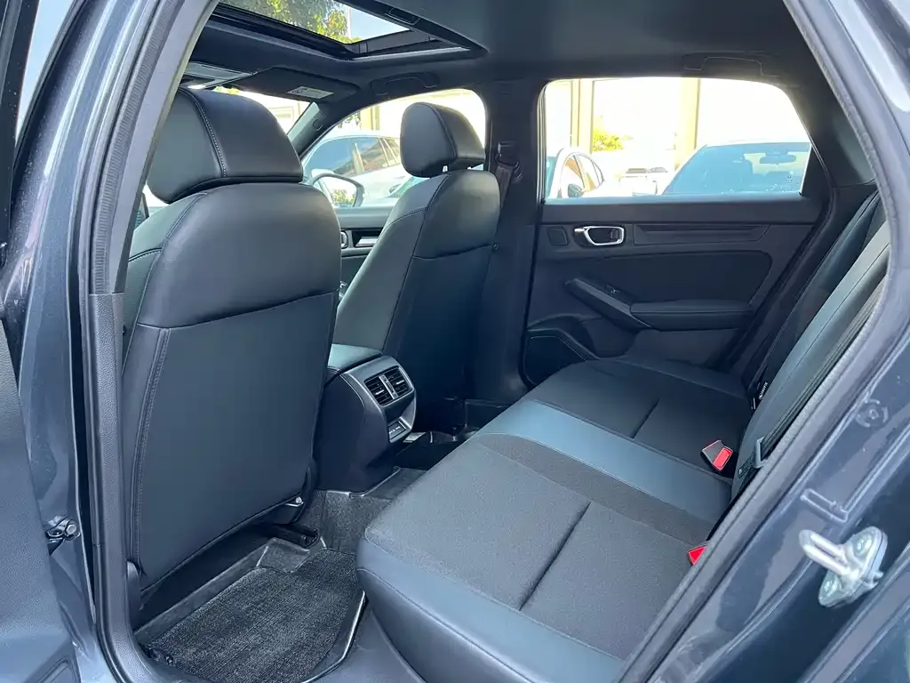 Honda Civic 2023 из CN, фото 5